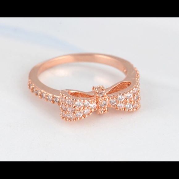 Rose Gold Pave Bow Ring - Picture 5 of 8
